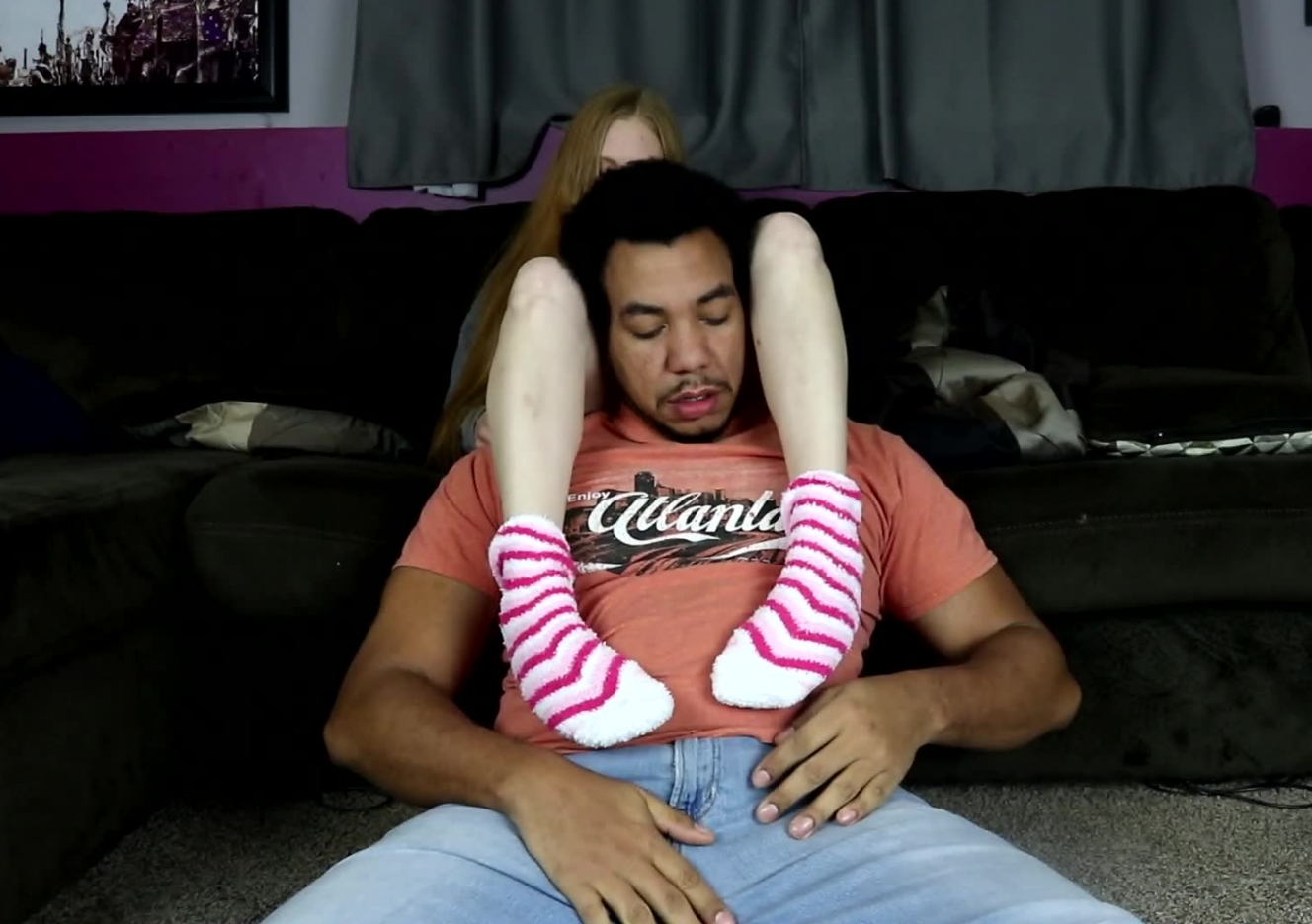 Reacharound footjob